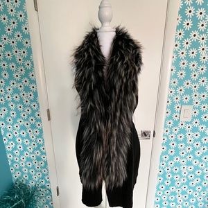 Black sleeveless catdigan